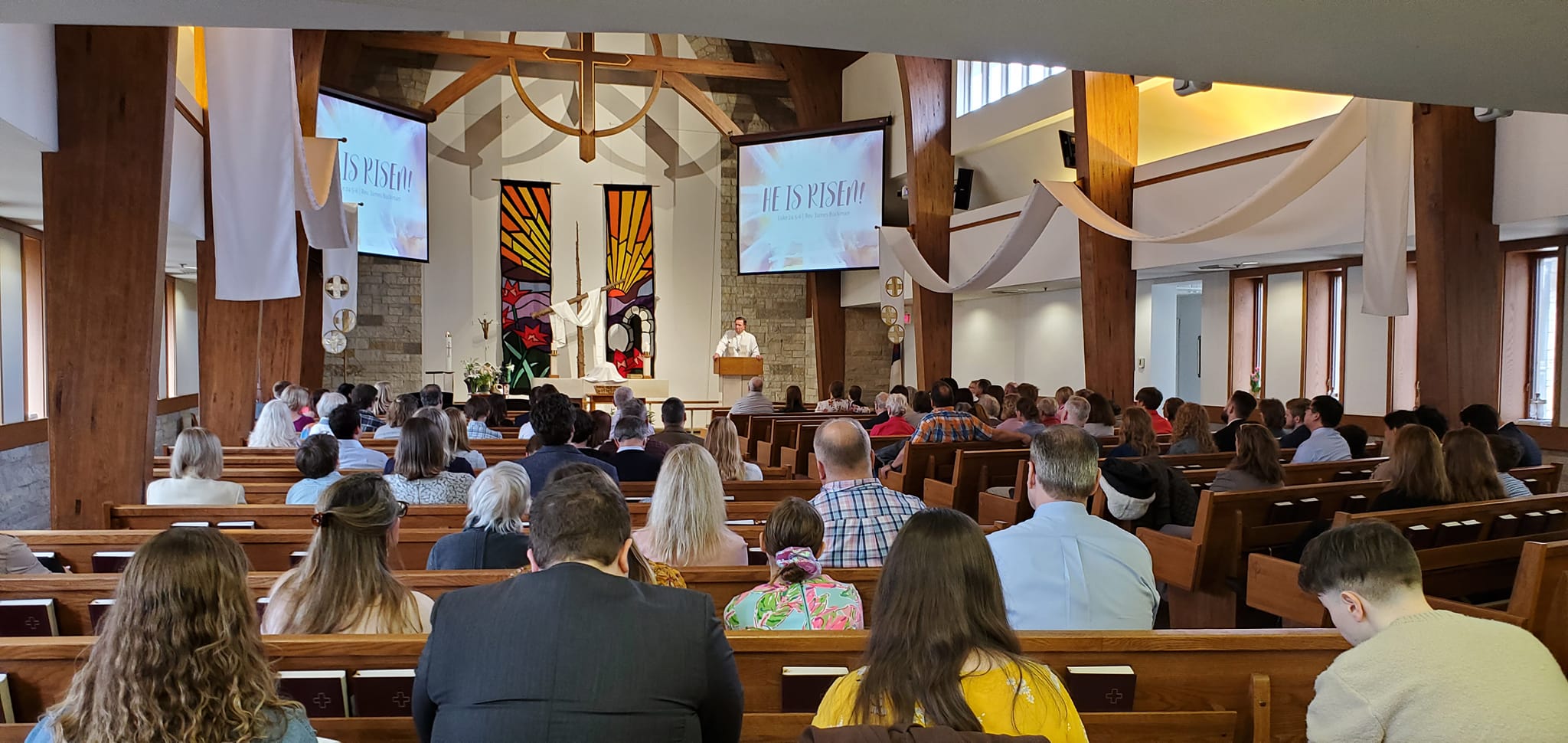 Faith-Lutheran-Church-Lake-Forest_Worship